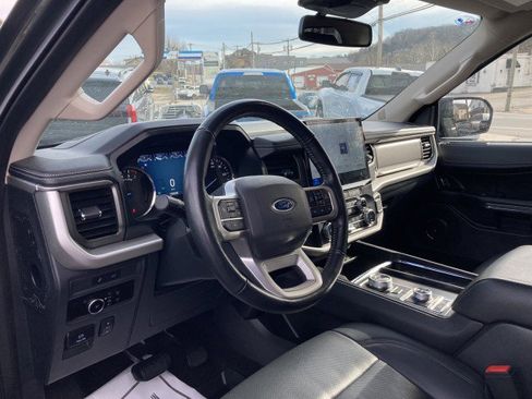 Certified 2023 Ford Expedition Max XLT image 10