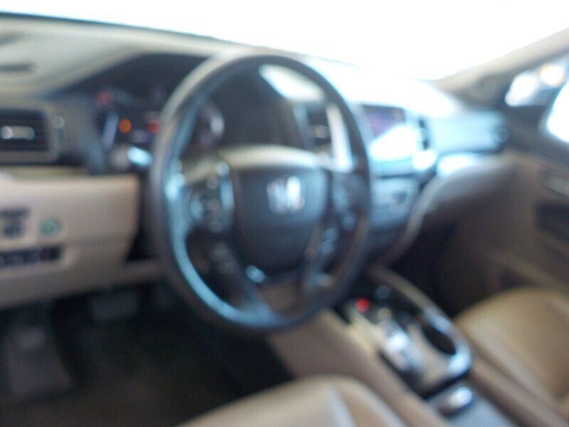 Used 2016 Honda Pilot Elite image 10