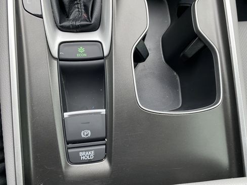 Used 2018 Honda Accord EX-L image 33