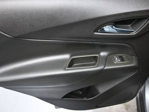 Used 2024 Chevrolet Equinox LT image 19