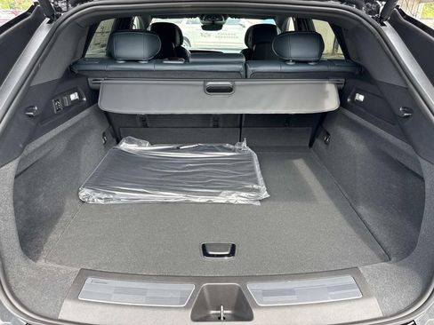 New 2026 Cadillac Lyriq Signature Luxury w/ Nappa Leather Package RWD image 11
