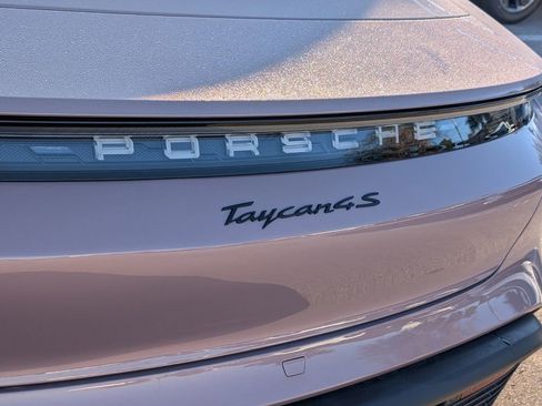 Used 2022 Porsche Taycan 4S image 14