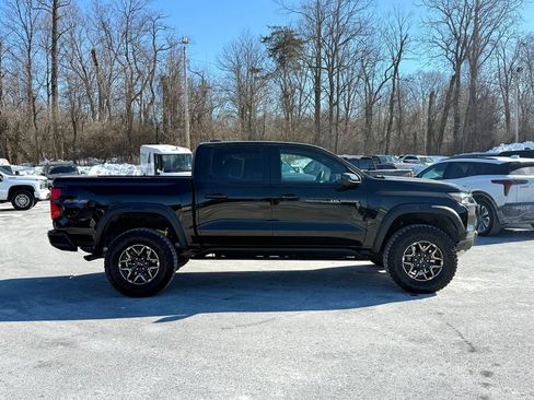 Used 2024 Chevrolet Colorado ZR2 w/ ZR2 Convenience Package III image 7