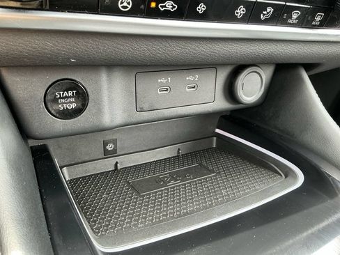 Used 2025 Nissan Rogue Platinum FWD image 27