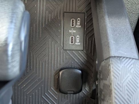 Used 2024 Toyota Tacoma TRD Off-Road image 19