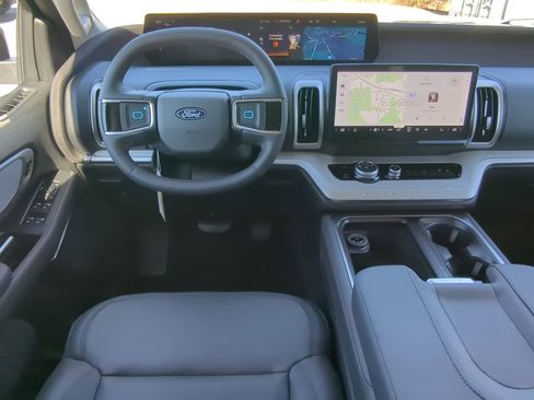 New 2026 Ford Expedition Max Active image 14