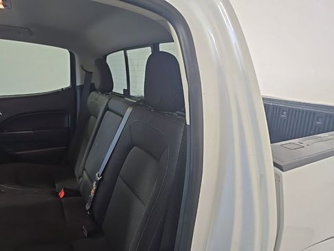 Used 2022 Chevrolet Colorado LT w/ LT Convenience Package image 15