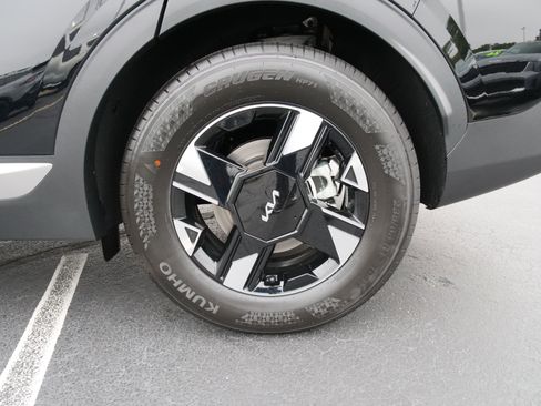 New 2026 Kia Sportage LX image 12