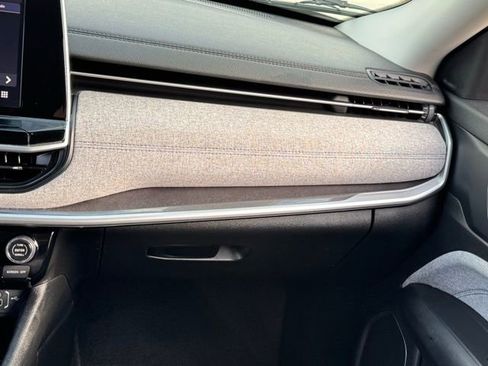 Used 2022 Jeep Compass Latitude image 20