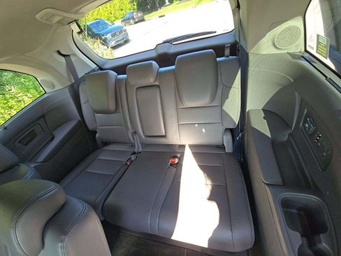 Used 2016 Honda Odyssey Touring Elite image 12