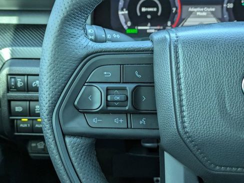 Used 2025 Toyota Tacoma TRD Pro AWD/4WD image 27