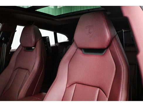 Used 2025 Lamborghini Urus SE image 58