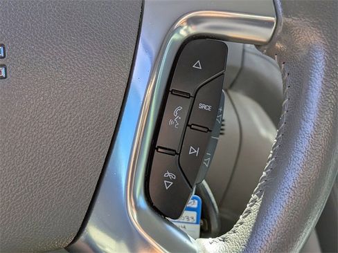 Used 2014 GMC Acadia SLE image 26