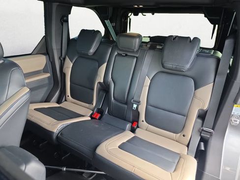 Used 2023 Ford Bronco Wildtrak AWD/4WD image 13