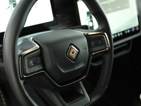 Used 2022 Rivian R1S Launch Edition image 16