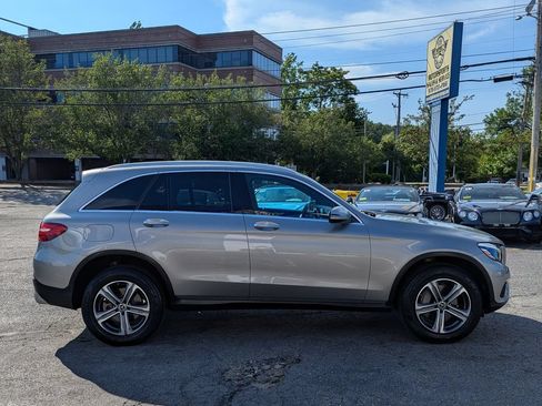 Used 2019 Mercedes-Benz GLC 300 4MATIC image 6