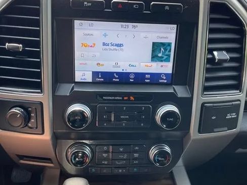 Used 2019 Ford F150 Lariat w/ Equipment Group 502A Luxury AWD/4WD image 23