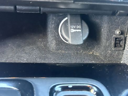 Used 2022 Chrysler 300 S w/ Safetytec Plus Group image 24