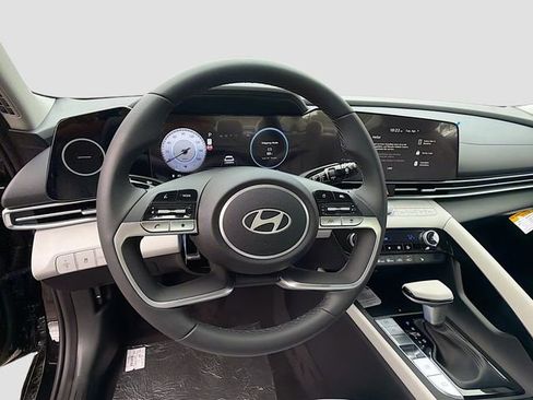 New 2026 Hyundai Elantra Limited FWD image 11