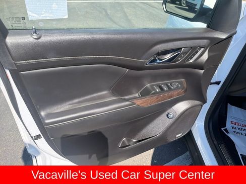 Used 2023 GMC Acadia Denali FWD image 10