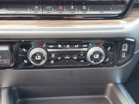 Used 2024 Chevrolet Silverado 2500 LT image 28