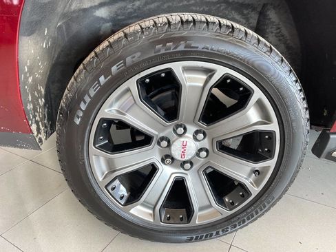 Used 2016 GMC Yukon SLT w/ HD Trailering Package image 14