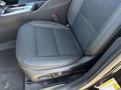 New 2026 Buick Envista Preferred image 13