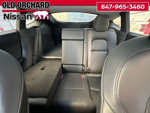 Used 2020 Tesla Model Y Long Range image 11