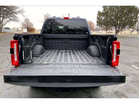 Used 2025 Ford F350 Lariat image 11