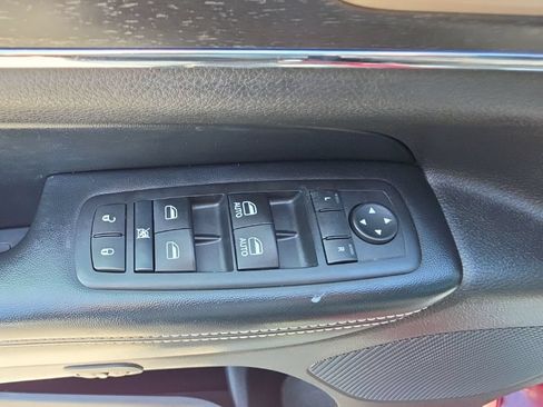 Used 2017 Jeep Grand Cherokee Limited w/ Trailer Tow Group IV AWD/4WD image 24