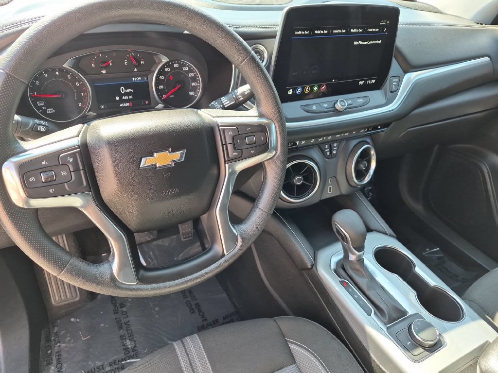 Used 2025 Chevrolet Blazer LT FWD image 15