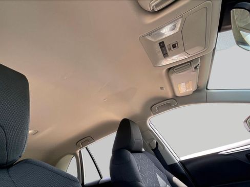 Used 2025 Toyota RAV4 XLE FWD image 14