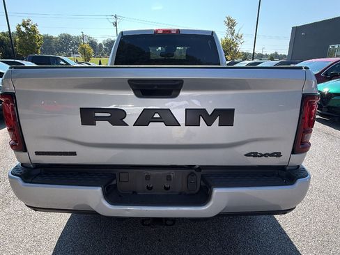 Used 2026 RAM 2500 Big Horn AWD/4WD image 9