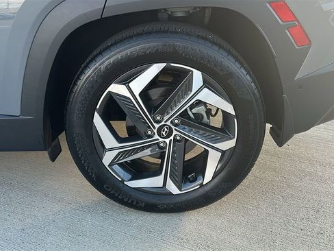 Used 2024 Hyundai Tucson Limited FWD image 18