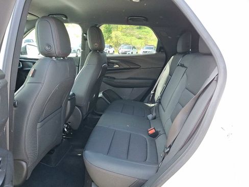 Used 2023 Chevrolet TrailBlazer RS w/ Convenience Package FWD image 10