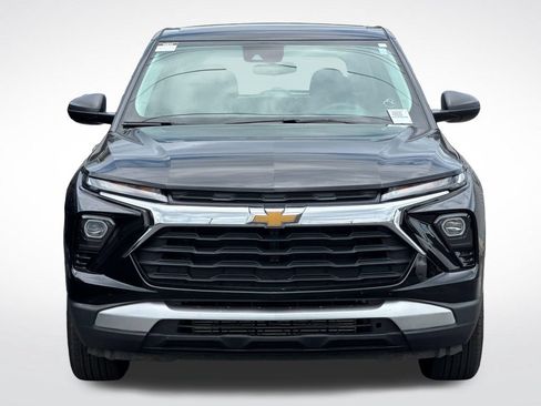 Used 2025 Chevrolet TrailBlazer LS AWD/4WD image 3