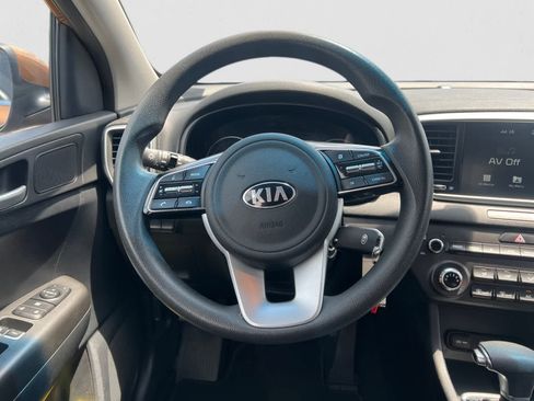 Used 2021 Kia Sportage LX image 13