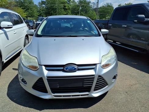 Used 2012 Ford Focus SE FWD image 3