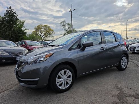 Used 2019 Nissan Versa Note SV FWD image 2
