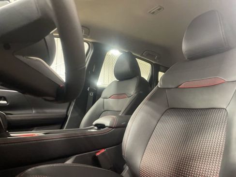 New 2026 Nissan Kicks SR w/ Cold Weather Package image 10