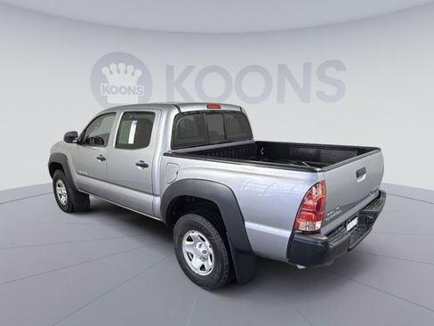 Used 2014 Toyota Tacoma PreRunner image 4