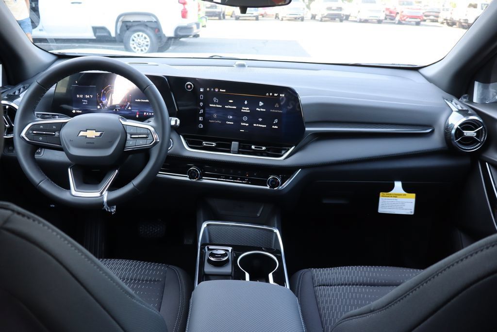 New 2027 Chevrolet Equinox LT FWD image 17