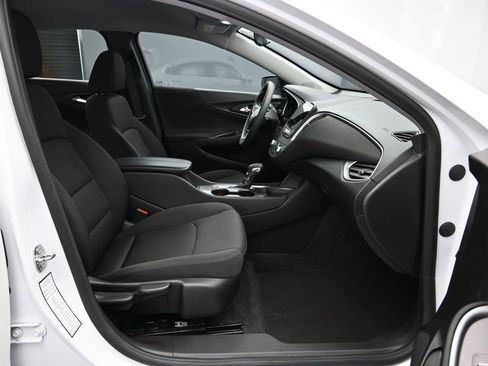 Certified 2023 Chevrolet Malibu LT image 25