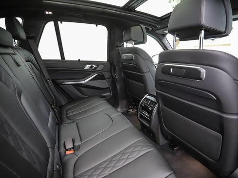 Used 2026 BMW X5 xDrive40i w/ Executive Package AWD/4WD image 26