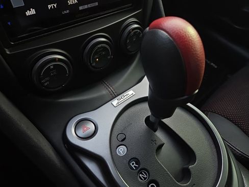 Used 2020 Nissan 370Z image 19