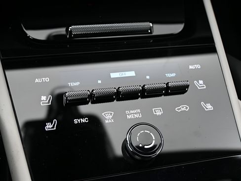 Certified 2025 Porsche Cayenne S AWD/4WD image 15