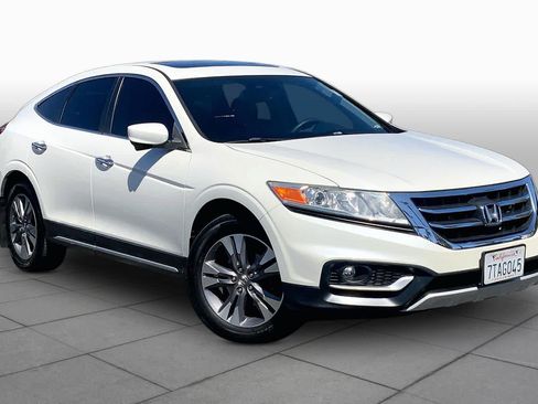 Used 2015 Honda Crosstour EX-L image 2
