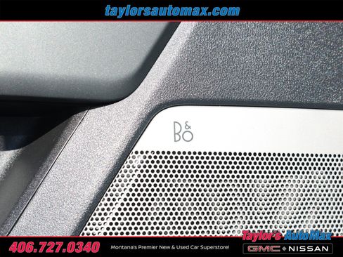 Used 2024 Ford F250 Lariat w/ Tremor Off-Road Package image 31