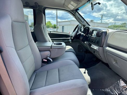 Used 2006 Ford F350 XL AWD/4WD image 16
