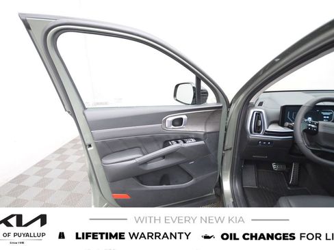 New 2026 Kia Sorento SX image 9